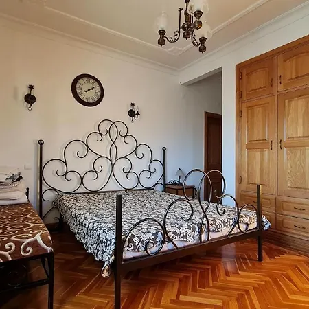 Crystal Residence Lejlighed