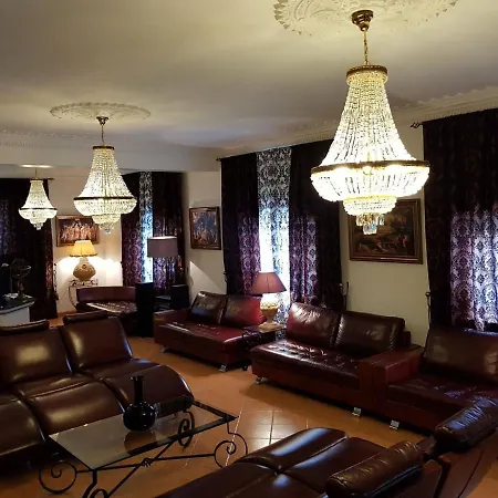 Crystal Residence Lejlighed *